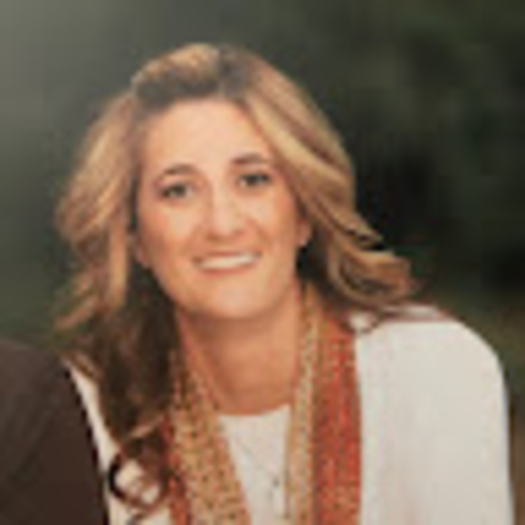 Meet your Posher, Debra - Picture 1 of 1